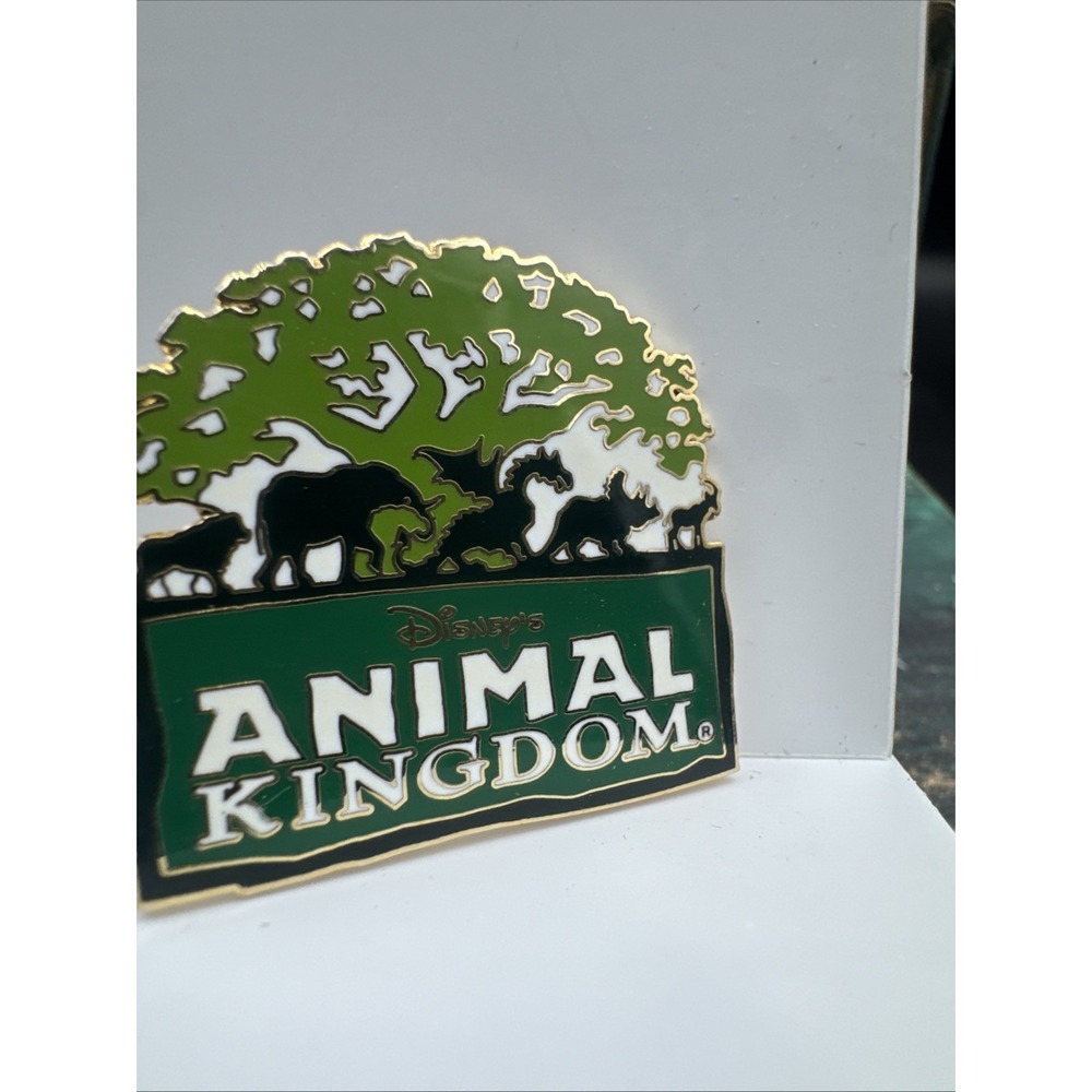 Vintage 2002 WALT DISNEY WORLD - Animal Kingdom Logo Pin NWOT